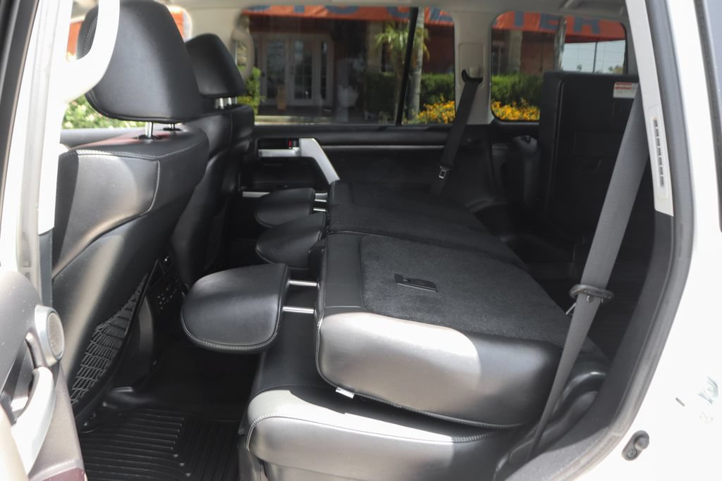 Used 2018 Toyota Land Cruiser AWD/4WD image 40