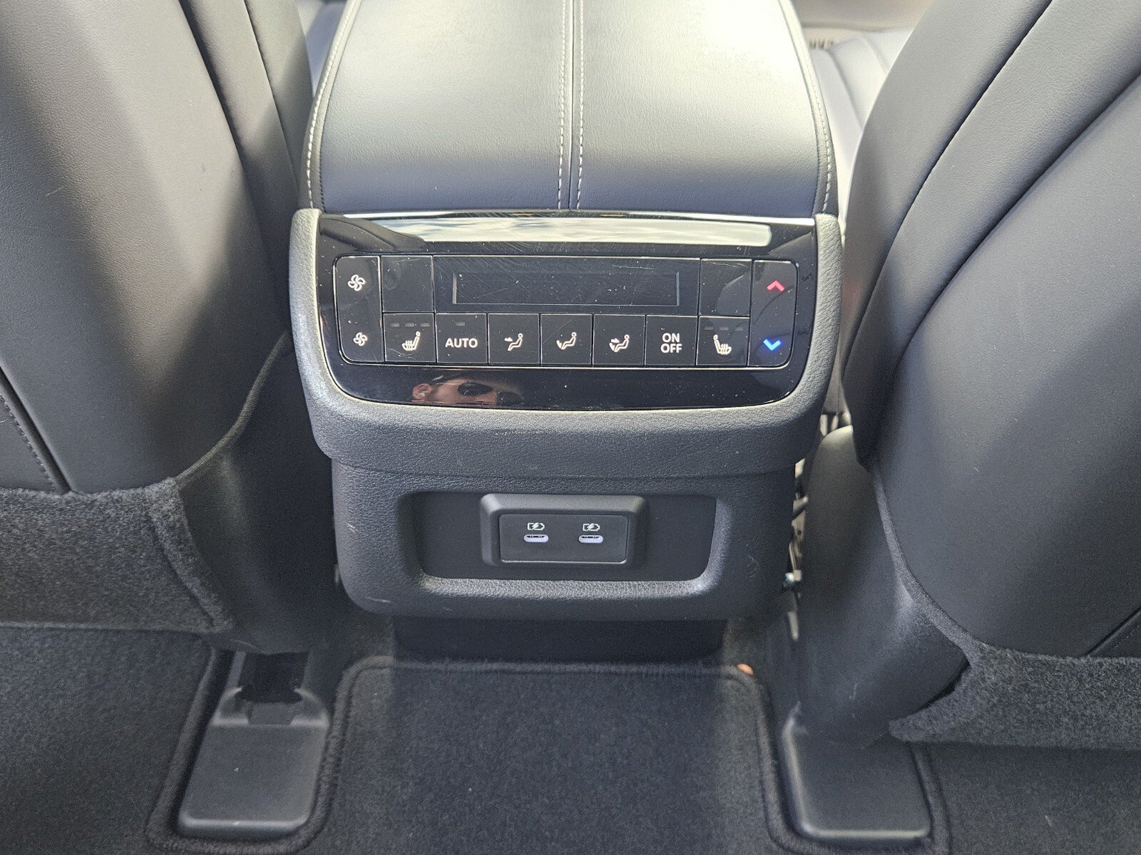 Certified 2026 INFINITI QX60 Sport w/ Dark Cargo Package AWD/4WD image 14