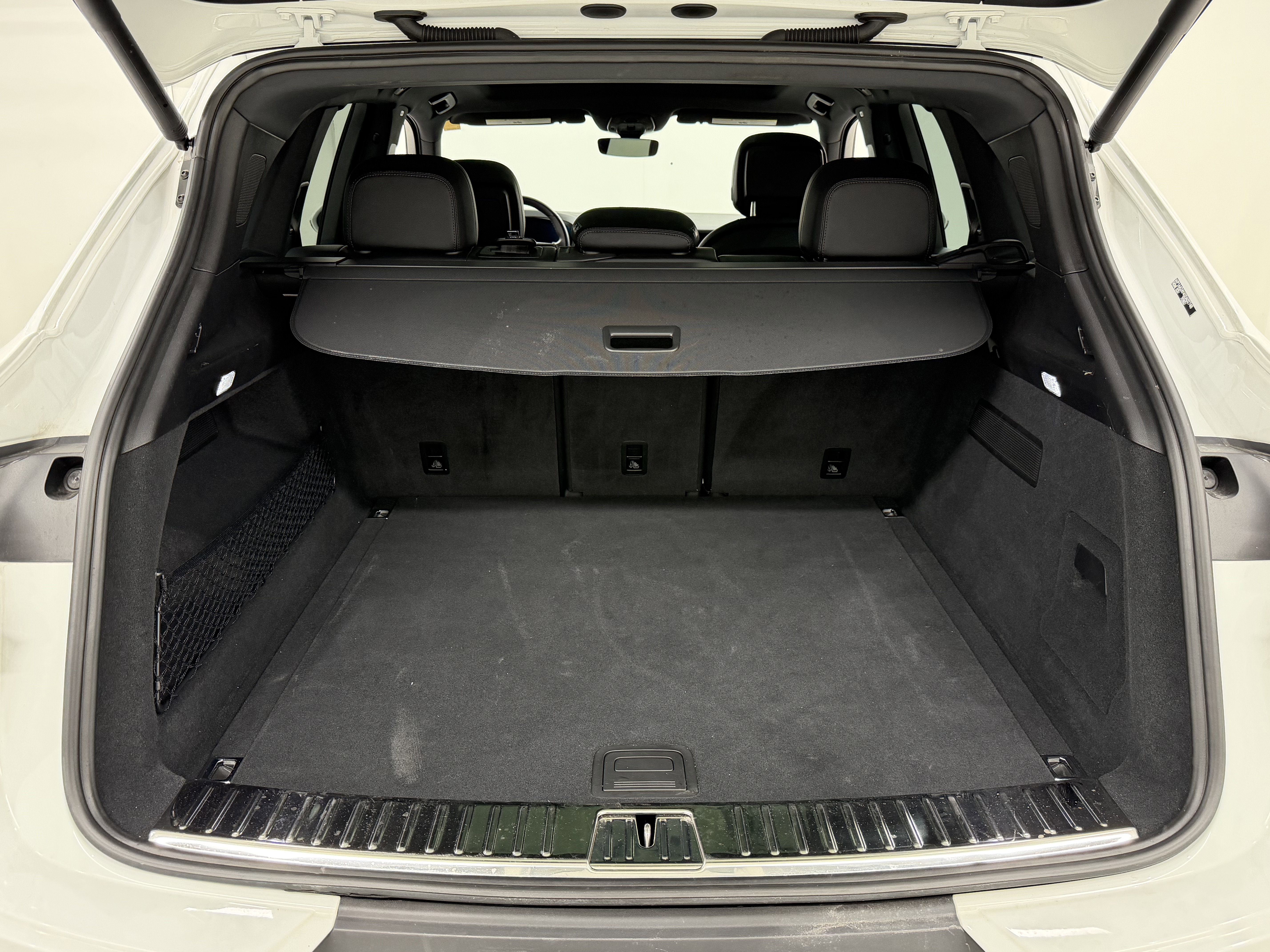 Certified 2025 Porsche Cayenne image 58
