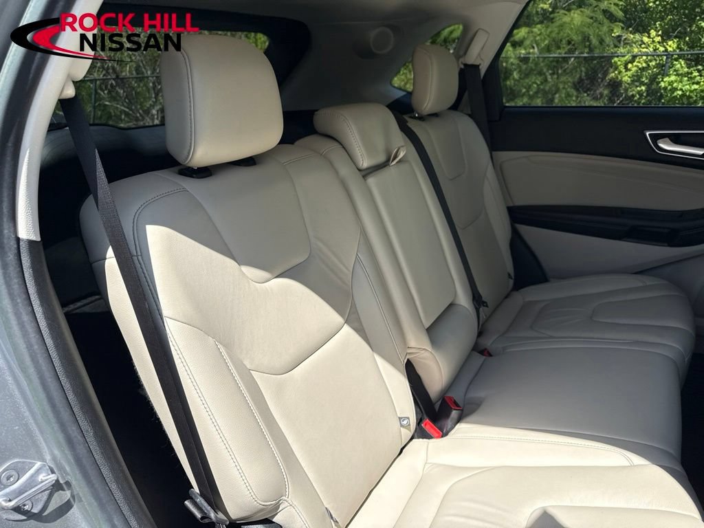 Used 2022 Ford Edge Titanium AWD/4WD image 33