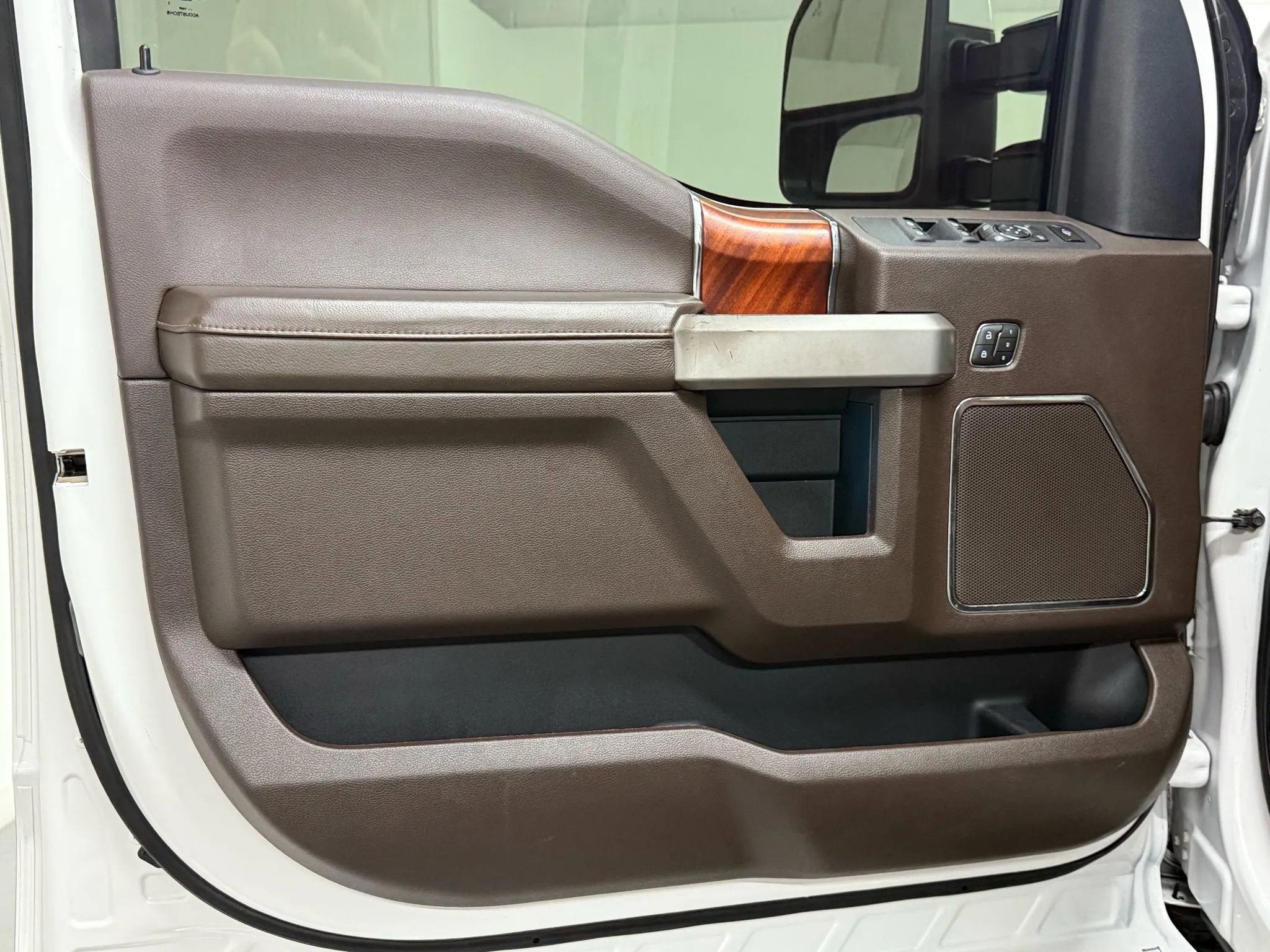 Used 2019 Ford F250 King Ranch w/ King Ranch Ultimate Package image 19