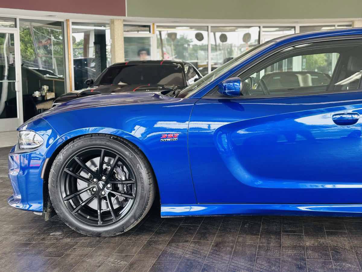Used 2022 Dodge Charger Scat Pack w/ Dynamics Package RWD image 17
