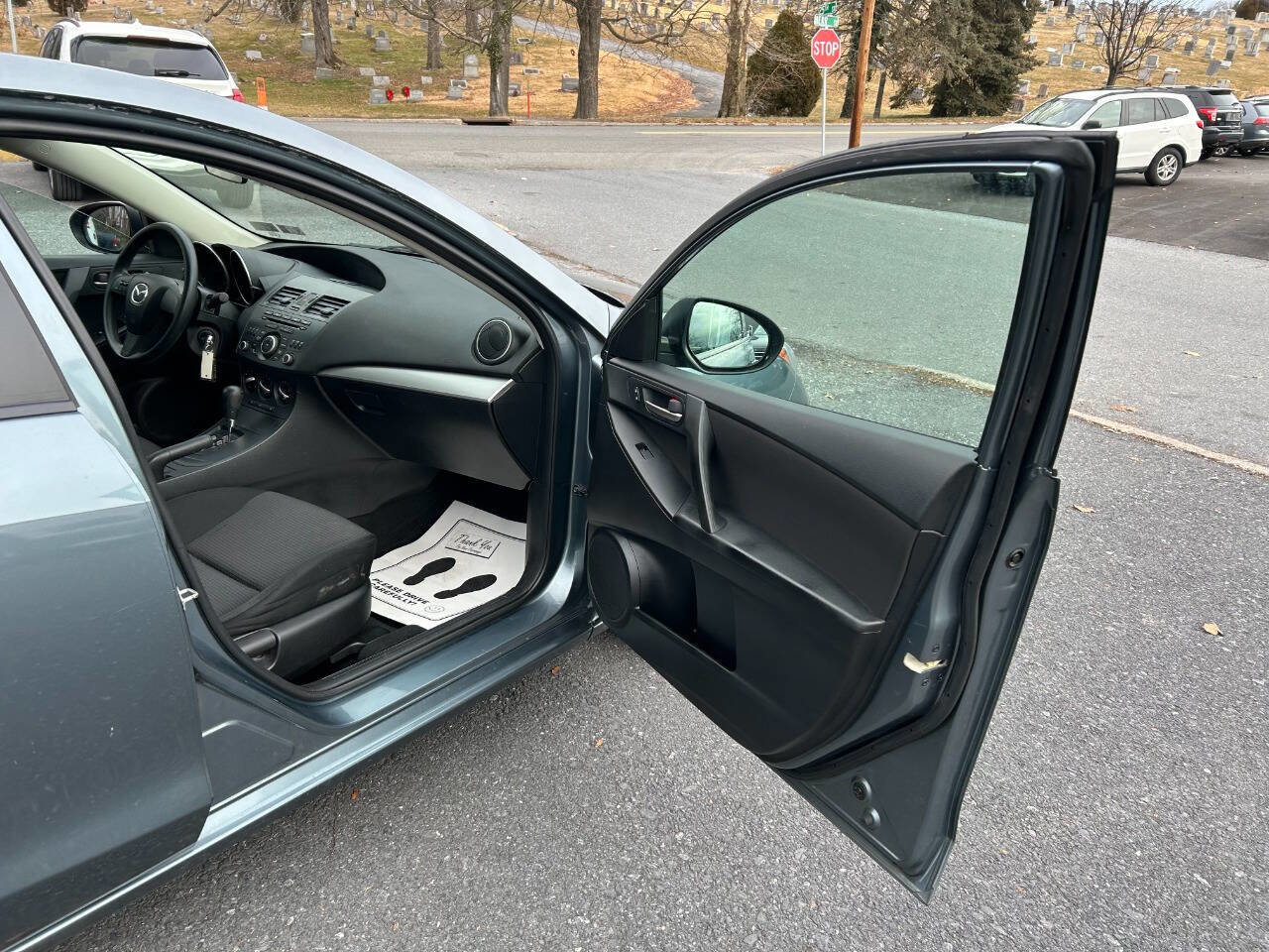 Used 2012 MAZDA MAZDA3 i Sport image 31
