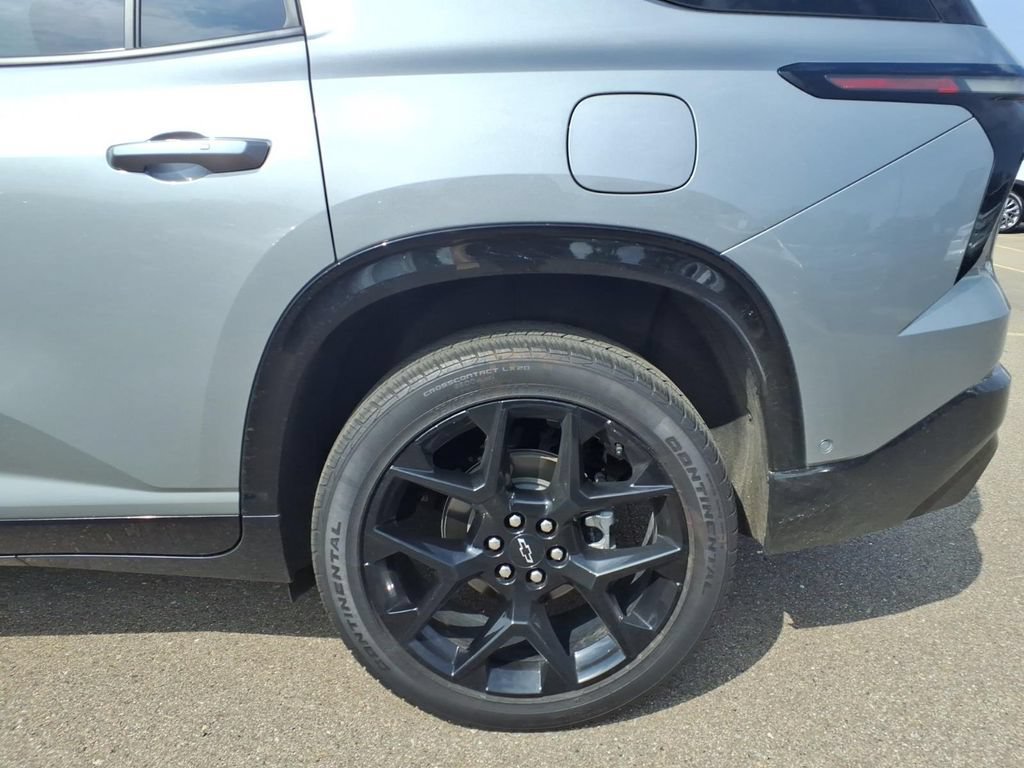 Used 2024 Chevrolet Traverse RS w/ LPO, Floor Liner Package AWD/4WD image 25