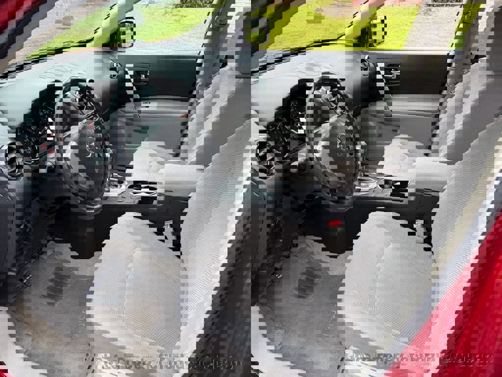 Used 2013 Nissan Rogue S FWD image 34