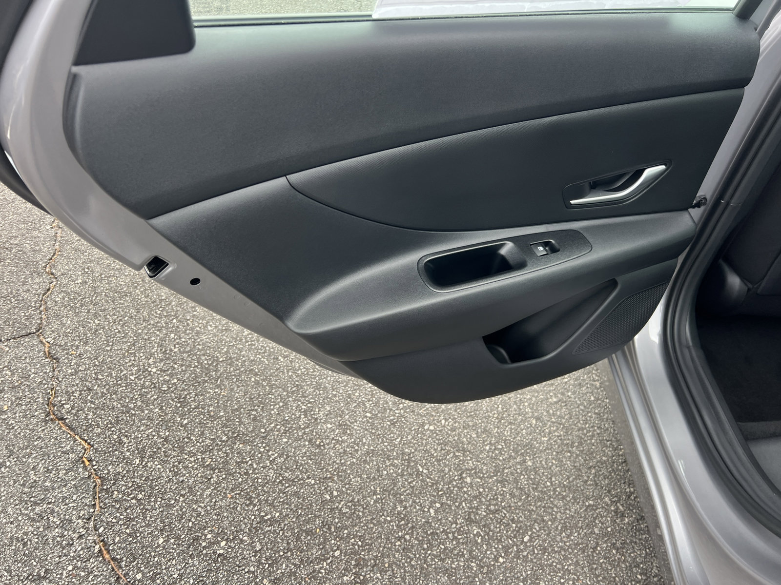 New 2026 Hyundai Elantra SE w/ Cargo Package image 14