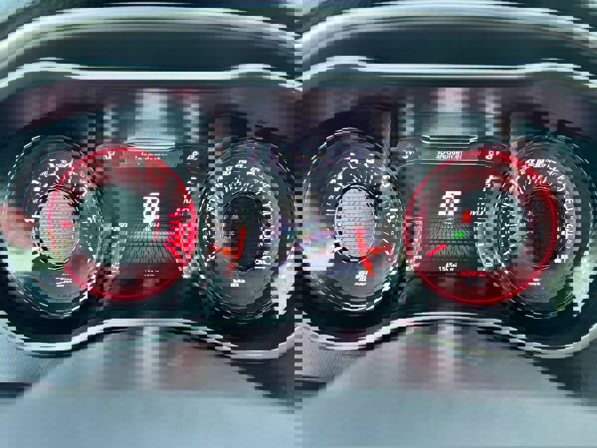 Used 2019 Dodge Challenger SRT Hellcat image 16