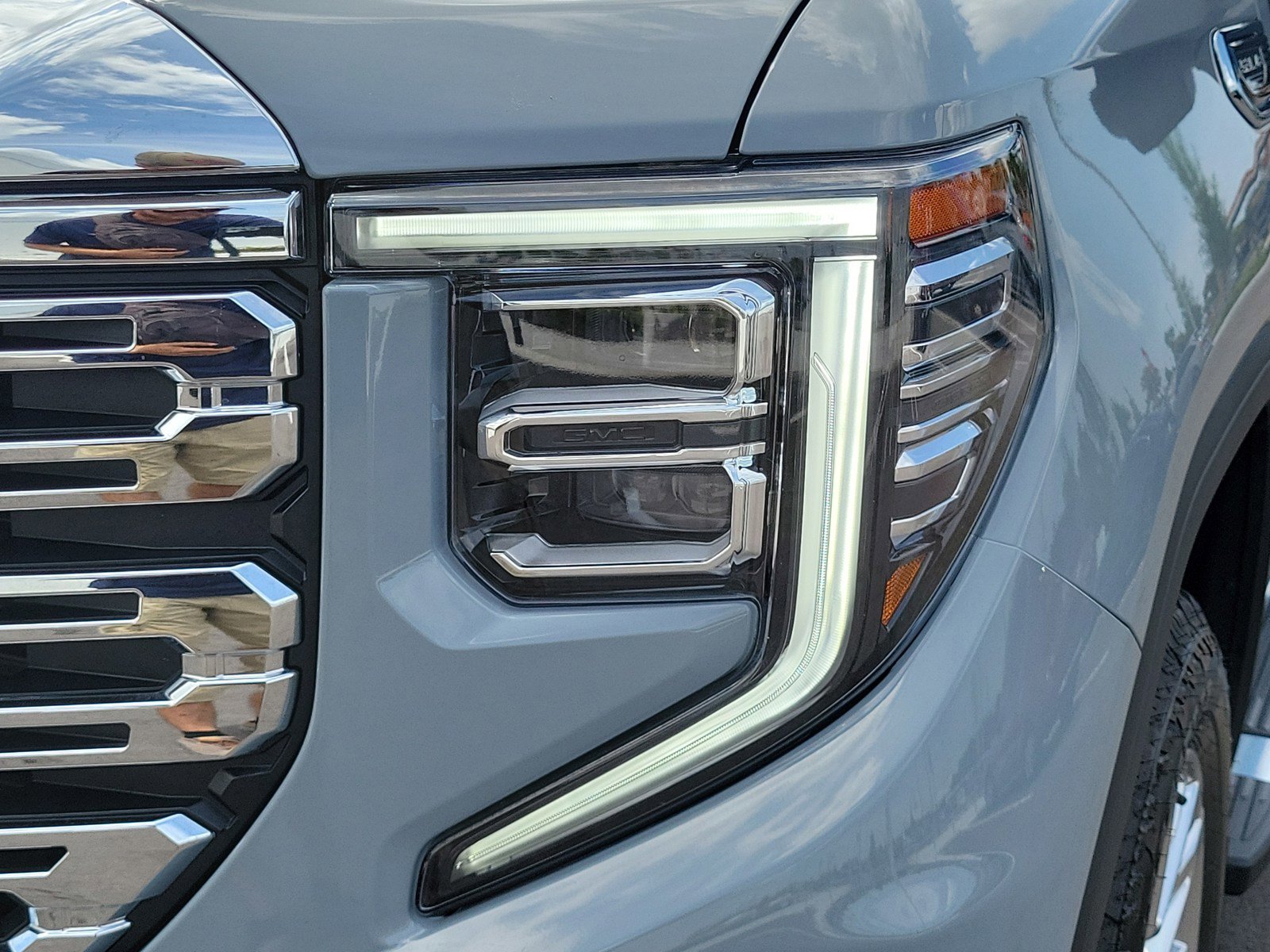 Used 2025 GMC Sierra 1500 Denali w/ Technology Package AWD/4WD image 10