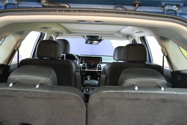Used 2022 Kia Sorento SX image 16