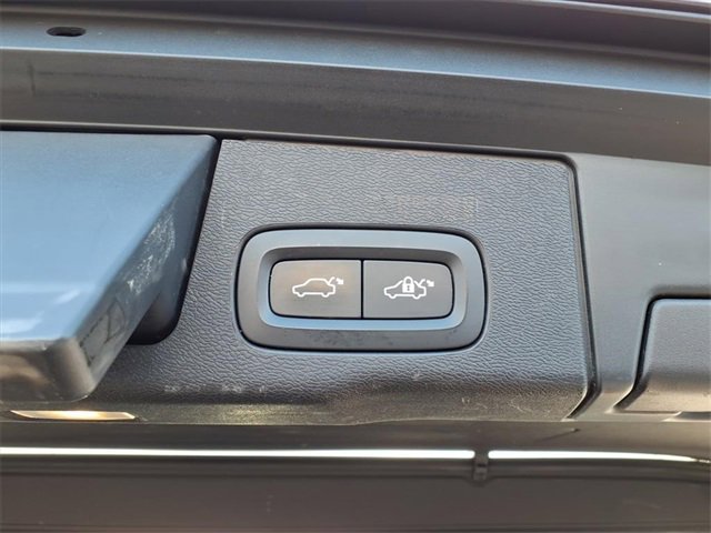 Used 2020 Volvo XC60 T5 Inscription image 9