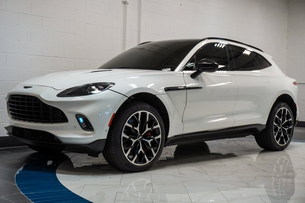 Used 2021 Aston Martin DBX image 4