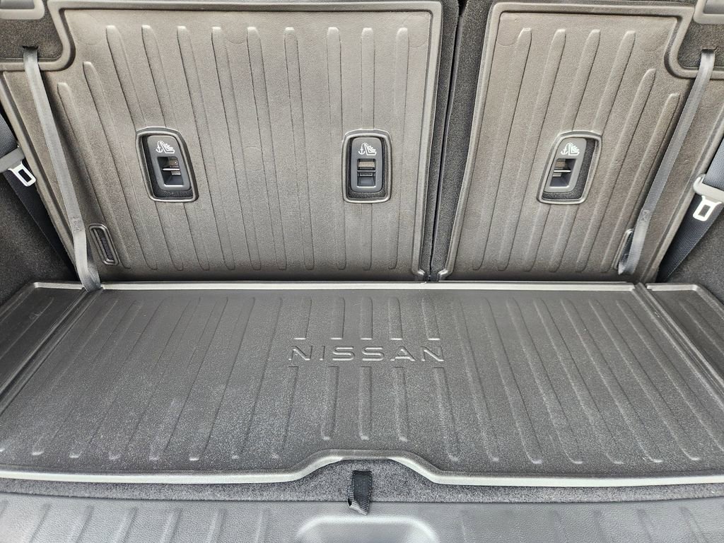 Used 2023 Nissan Pathfinder SL w/ Cargo Package image 33