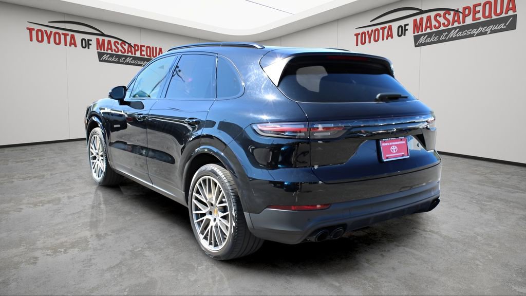 Used 2022 Porsche Cayenne Platinum Edition AWD/4WD image 3