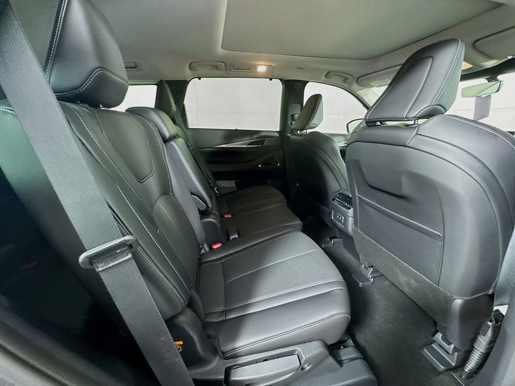 Used 2026 INFINITI QX60 Luxe w/ Cargo Package image 35