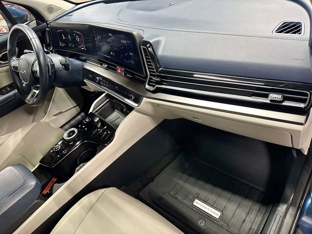 Used 2025 Kia Sportage EX w/ EX Premium Package image 30