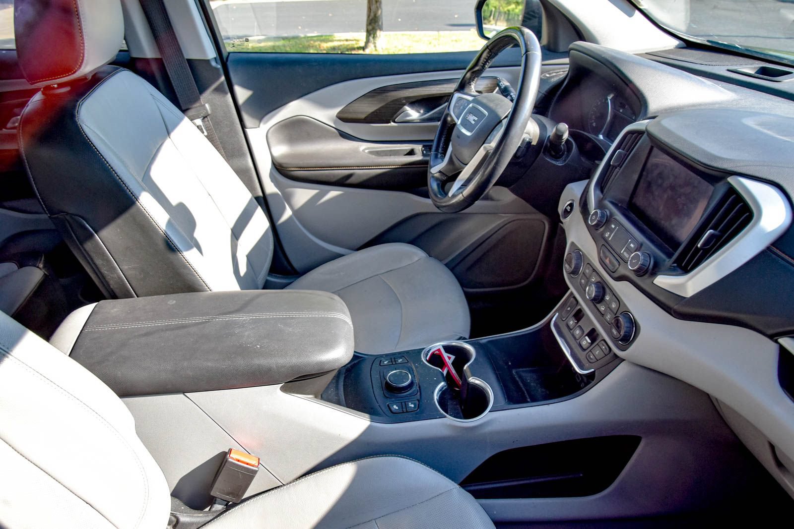 Used 2020 GMC Terrain SLT AWD/4WD image 18