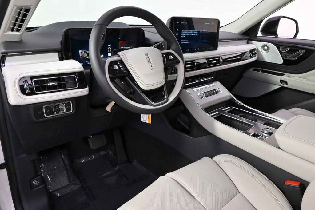 New 2026 Lincoln Aviator Reserve AWD/4WD image 12
