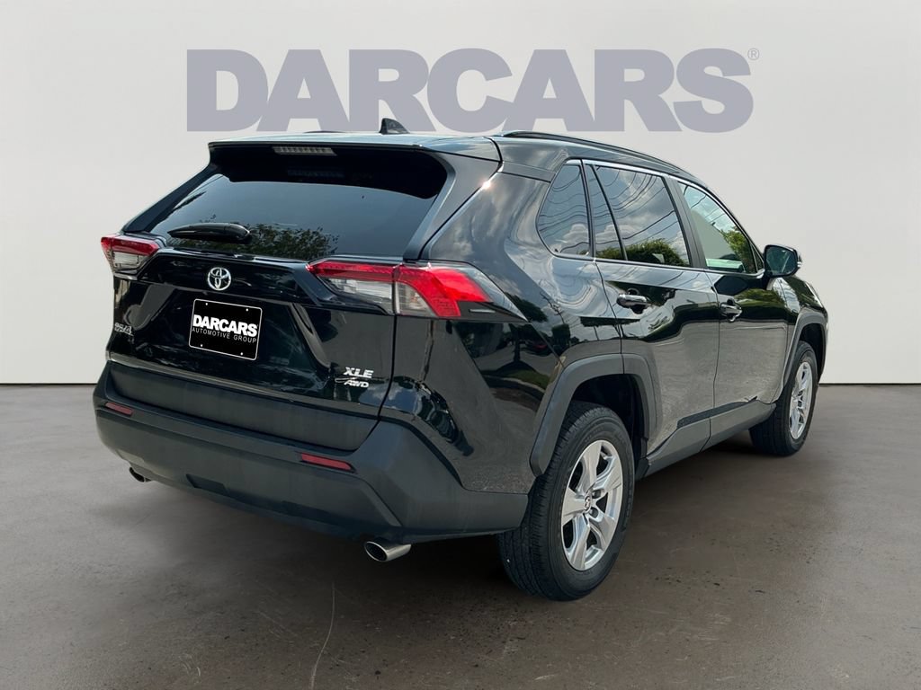 Used 2025 Toyota RAV4 XLE AWD/4WD image 7