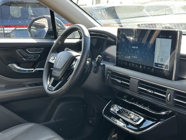 Certified 2025 Lincoln Corsair AWD image 32