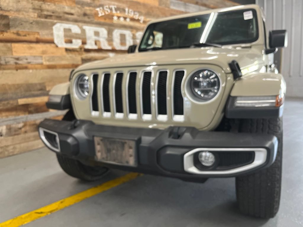 Used 2022 Jeep Wrangler Unlimited Sahara w/ LED Lighting Group AWD/4WD image 2