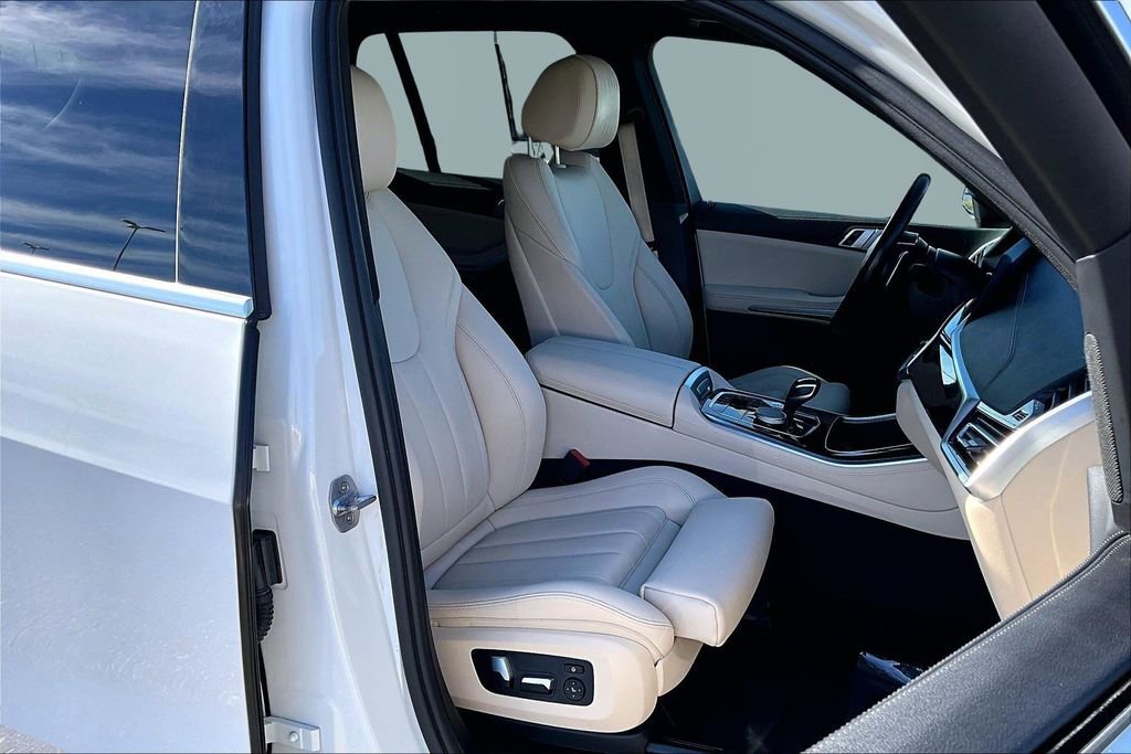 Used 2019 BMW X5 xDrive40i w/ Convenience Package image 7