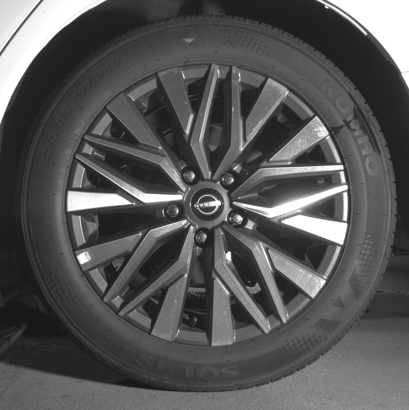 Used 2025 Nissan Altima 2.5 SV FWD image 17