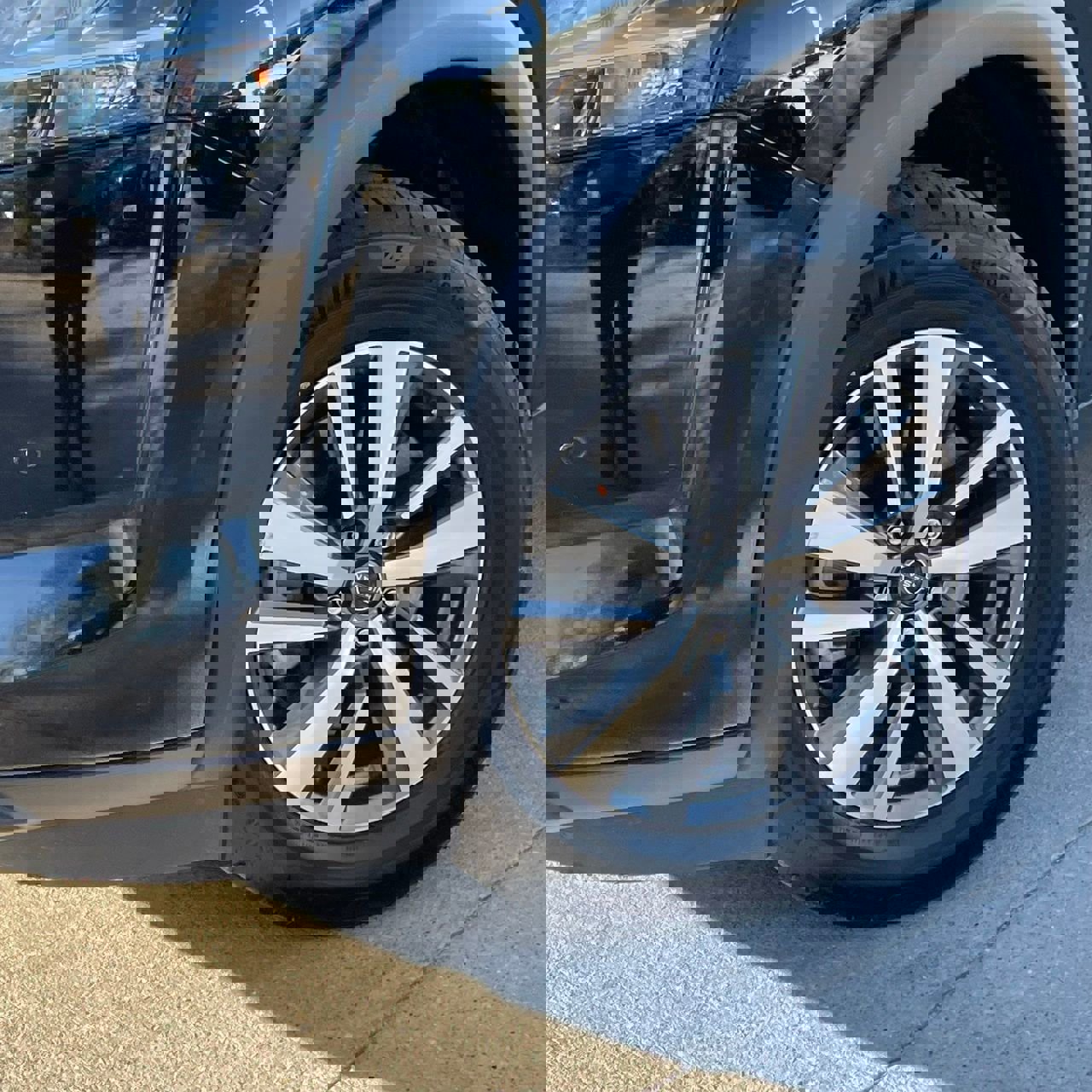 Used 2024 Nissan Pathfinder SL image 9