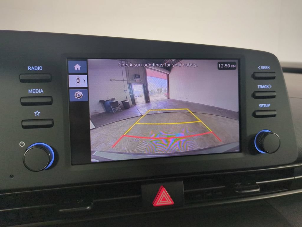 Used 2025 Hyundai Elantra Sport FWD image 23