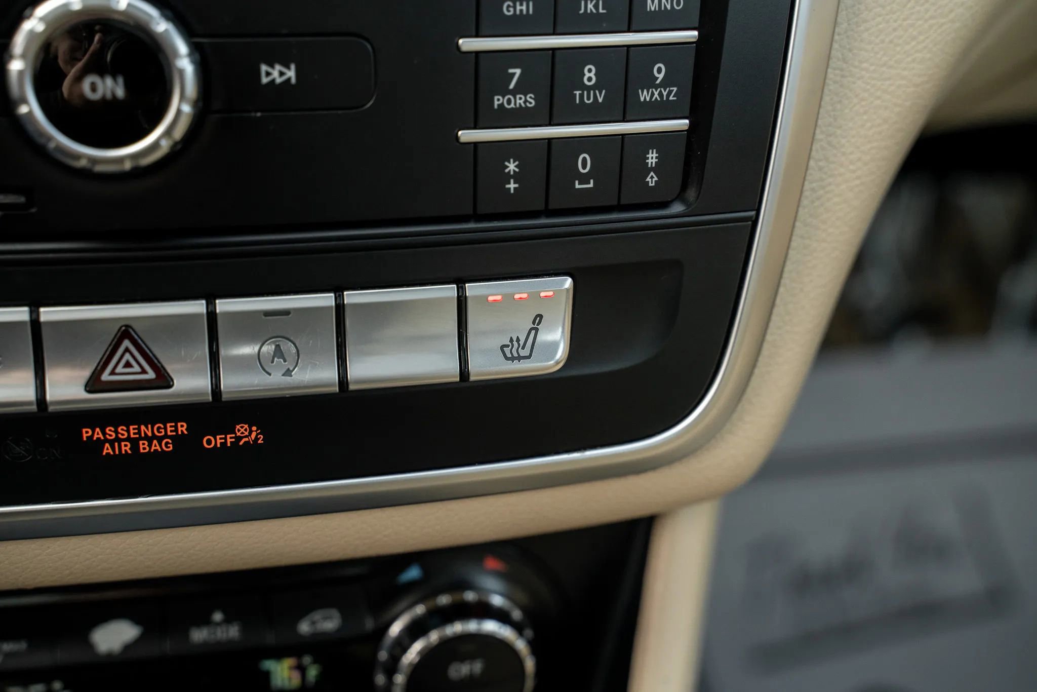 Used 2018 Mercedes-Benz CLA 250 4MATIC image 26