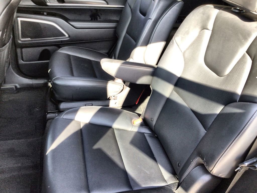 Used 2025 Kia Telluride S image 26