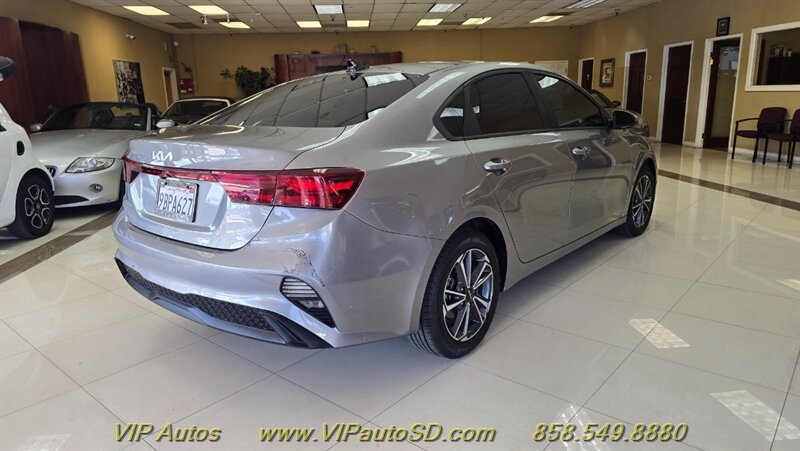 Used 2016 Kia Forte LX FWD image 2