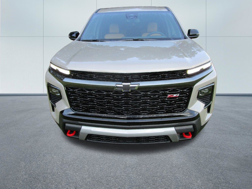 New 2027 Chevrolet Traverse Z71 w/ LPO, Floor Liner Package AWD/4WD image 5
