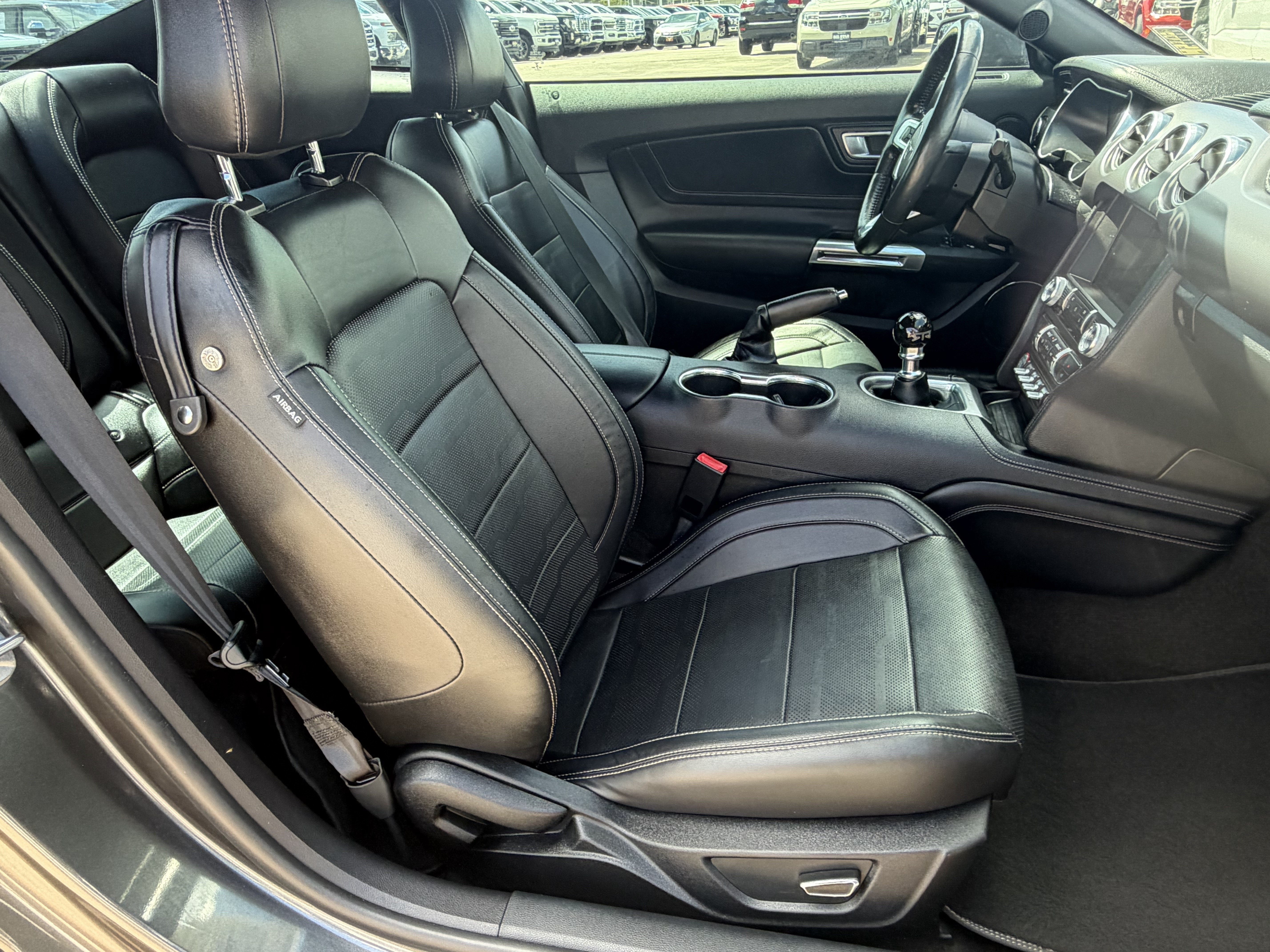 Used 2018 Ford Mustang GT Premium w/ Equipment Group 401A RWD image 16