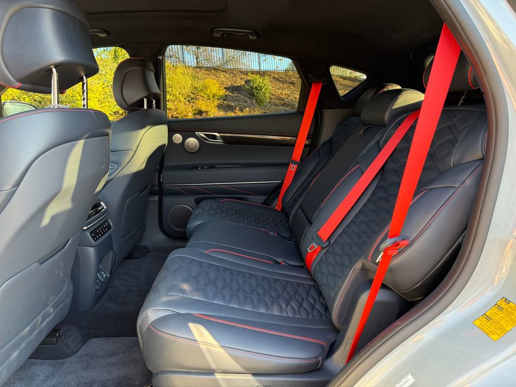 Used 2025 Genesis GV80 3.5T e-SC image 33