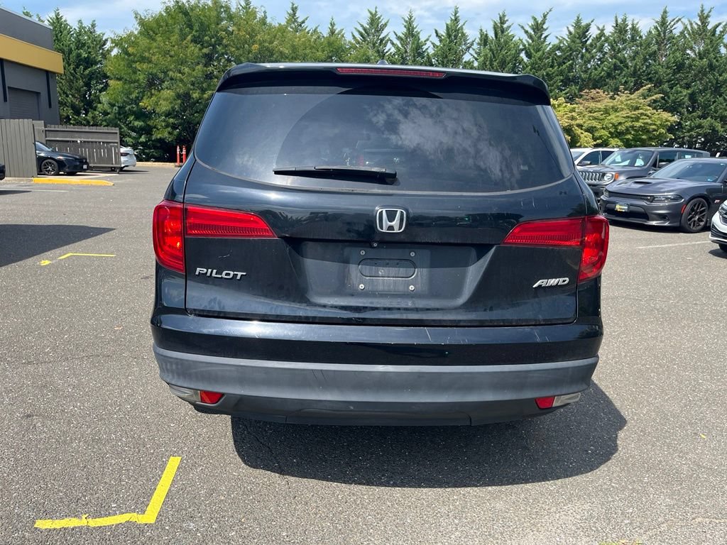 Used 2017 Honda Pilot EX image 6