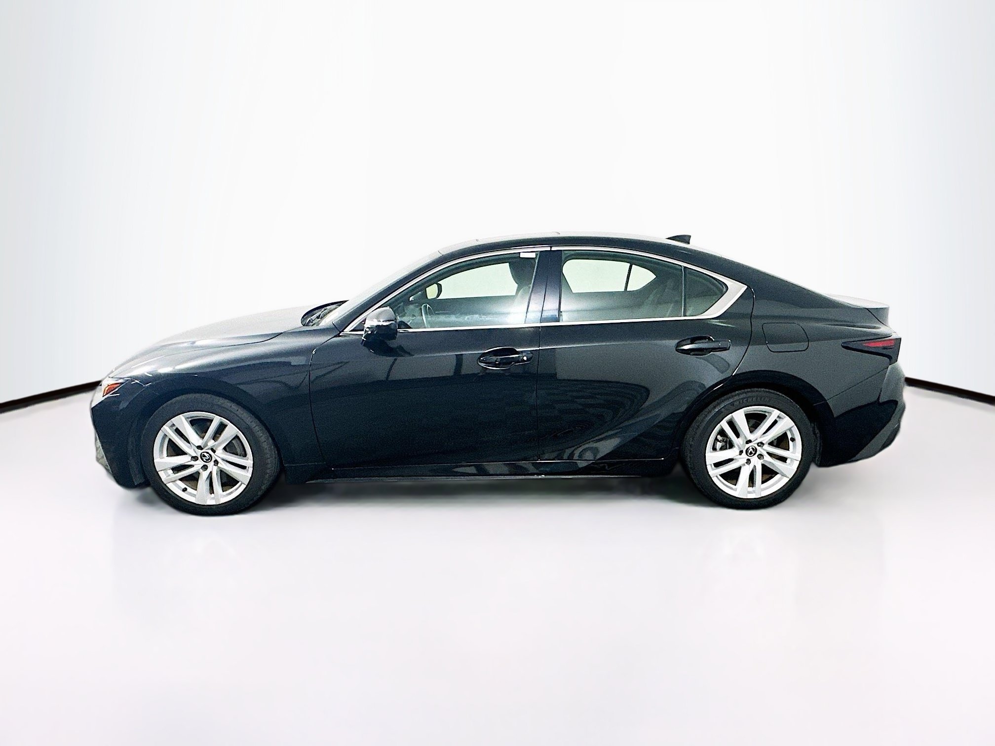 Used 2024 Lexus IS 300 w/ Comfort Package RWD image 4