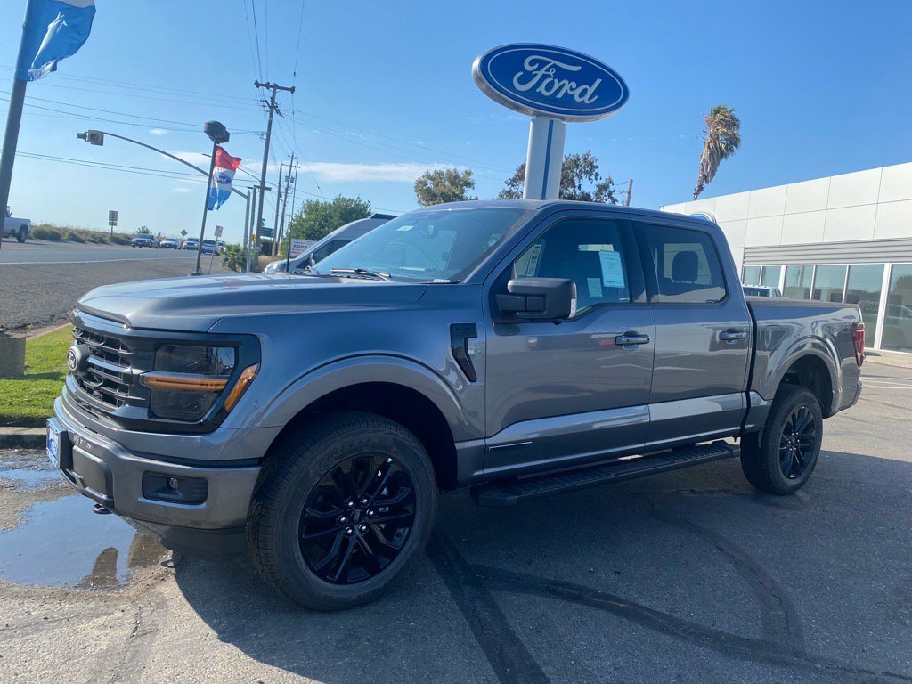 New 2025 Ford F150 XLT w/ Equipment Group 302A MID image 2