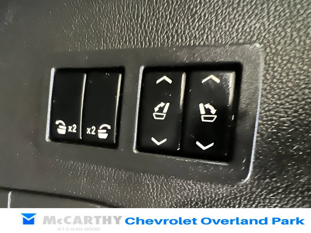 Used 2015 Chevrolet Tahoe LTZ AWD/4WD image 34