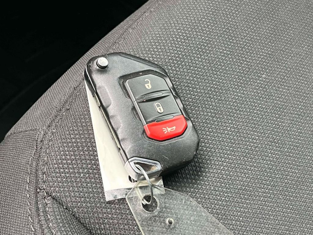 Used 2018 Jeep Wrangler Unlimited Sport S image 37