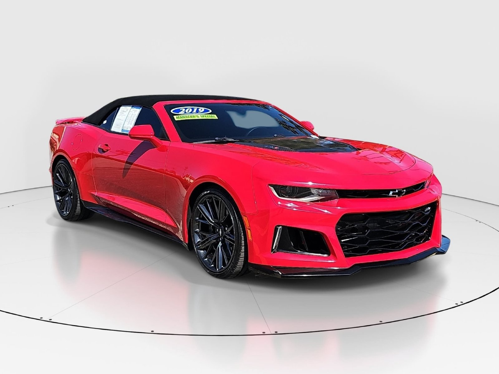 Used 2019 Chevrolet Camaro ZL1 RWD image 3