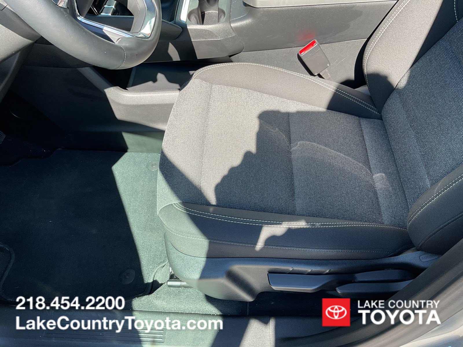 Used 2025 GMC Terrain Elevation AWD/4WD image 15