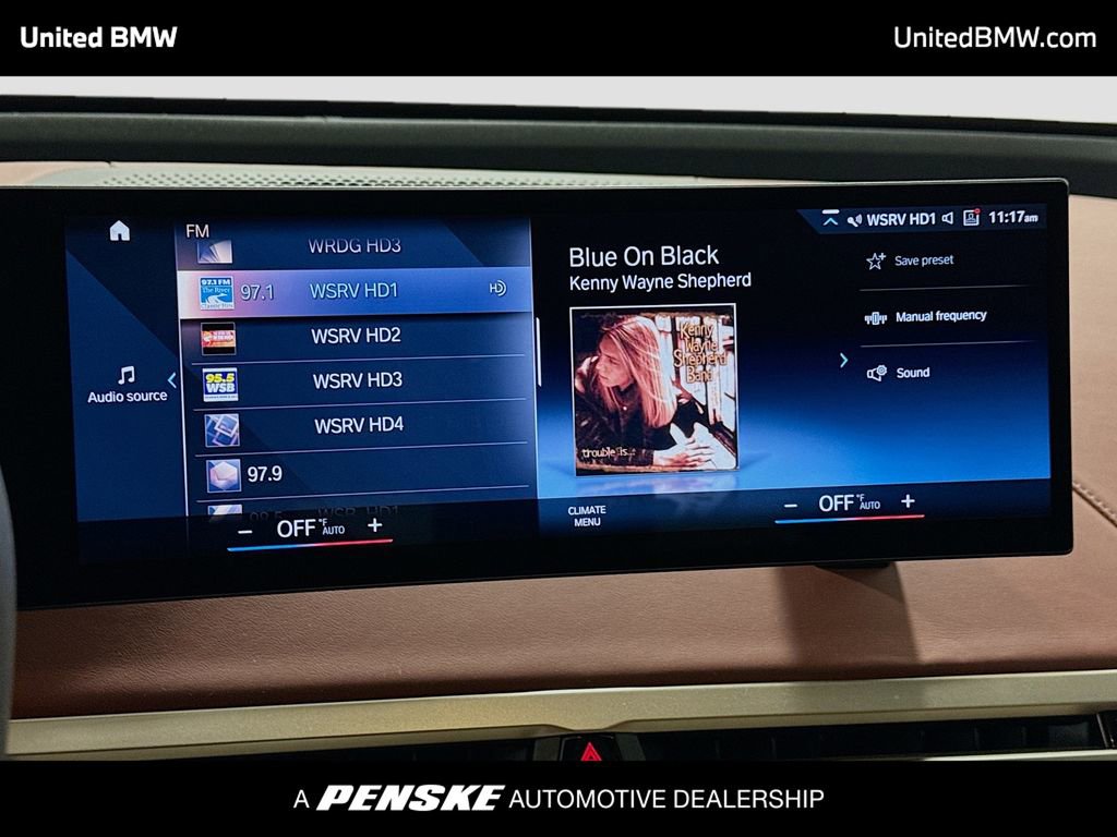 Used 2023 BMW iX xDrive50 w/ Sport Package image 8