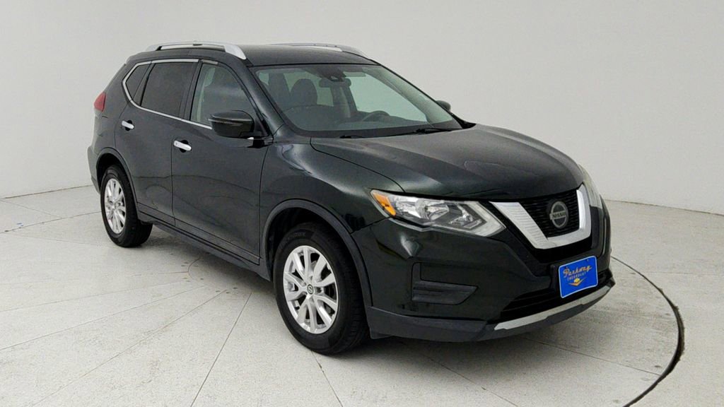 Used 2019 Nissan Rogue SV AWD/4WD image 1