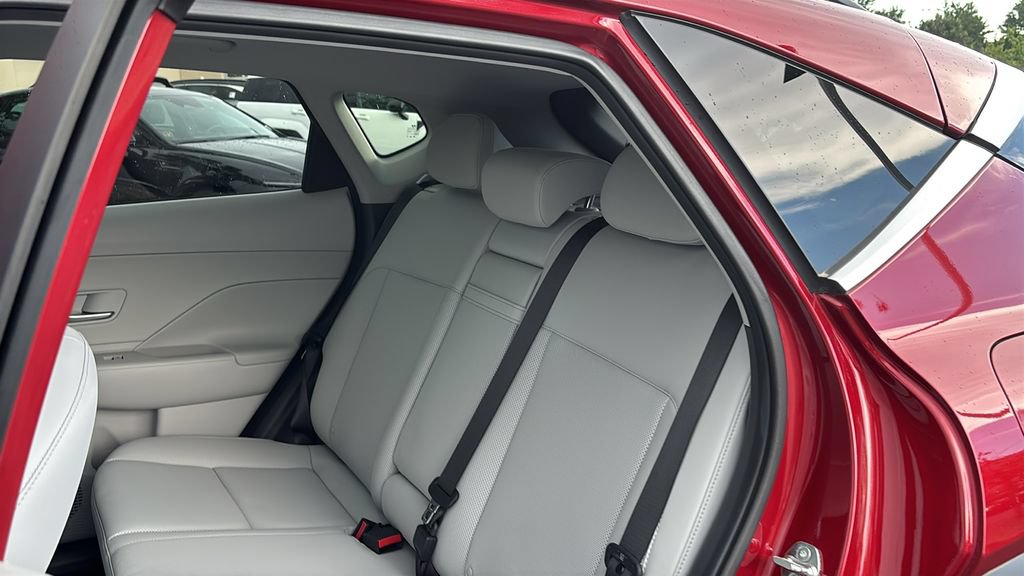 Used 2024 Hyundai Kona Limited AWD/4WD image 26