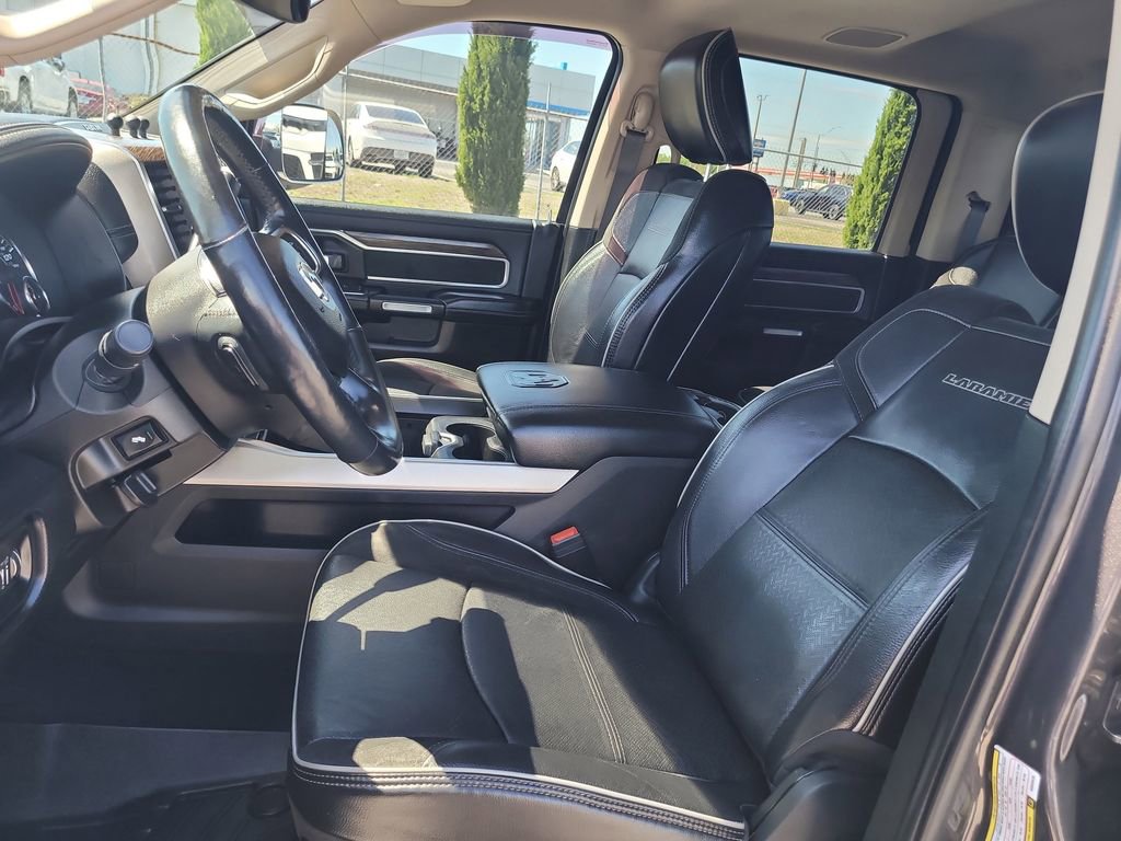 Used 2019 RAM 3500 Laramie image 19