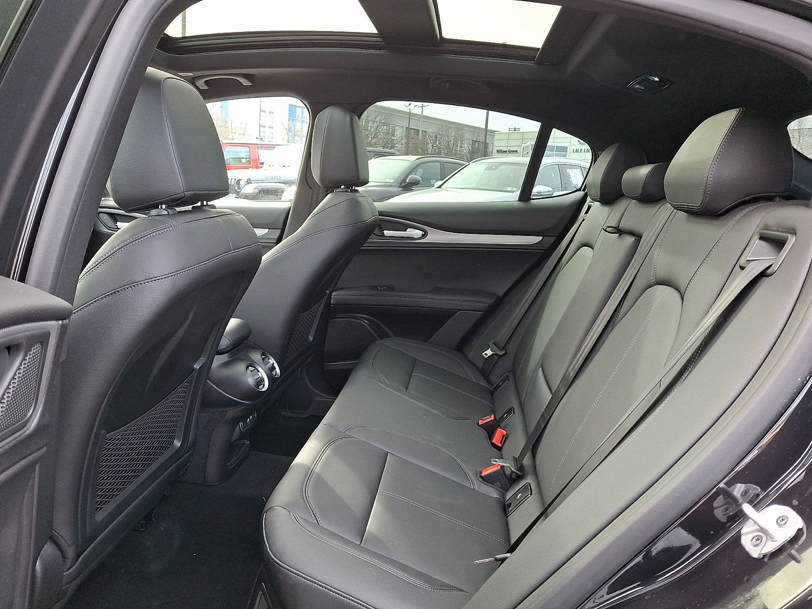 New 2026 Alfa Romeo Stelvio Sprint w/ Convenience Package image 6