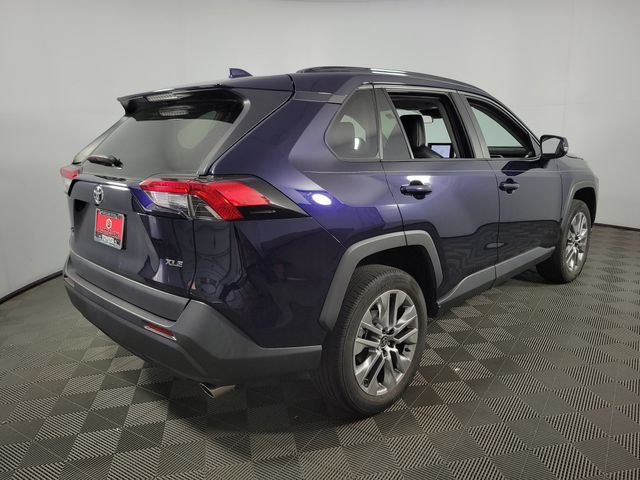 Used 2023 Toyota RAV4 XLE Premium FWD image 8