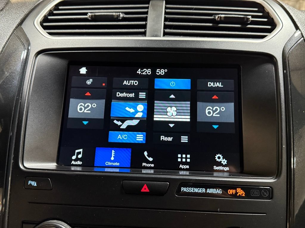 Used 2018 Ford Explorer XLT w/ Equipment Group 202A AWD/4WD image 11