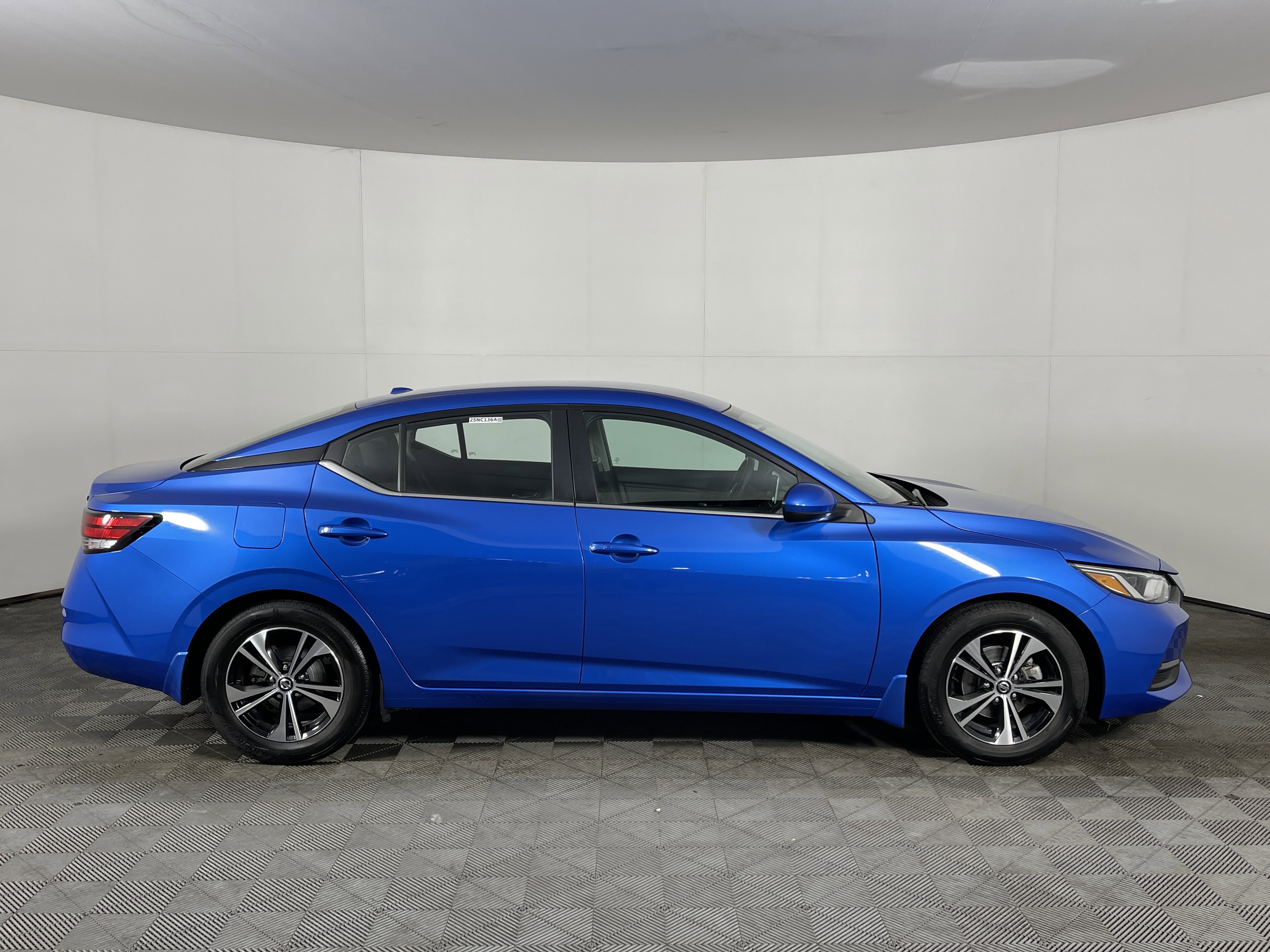 Used 2023 Nissan Sentra SV image 5