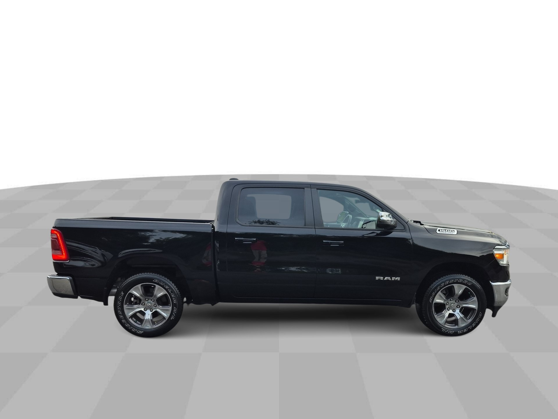 Used 2023 RAM 1500 Laramie AWD/4WD image 11
